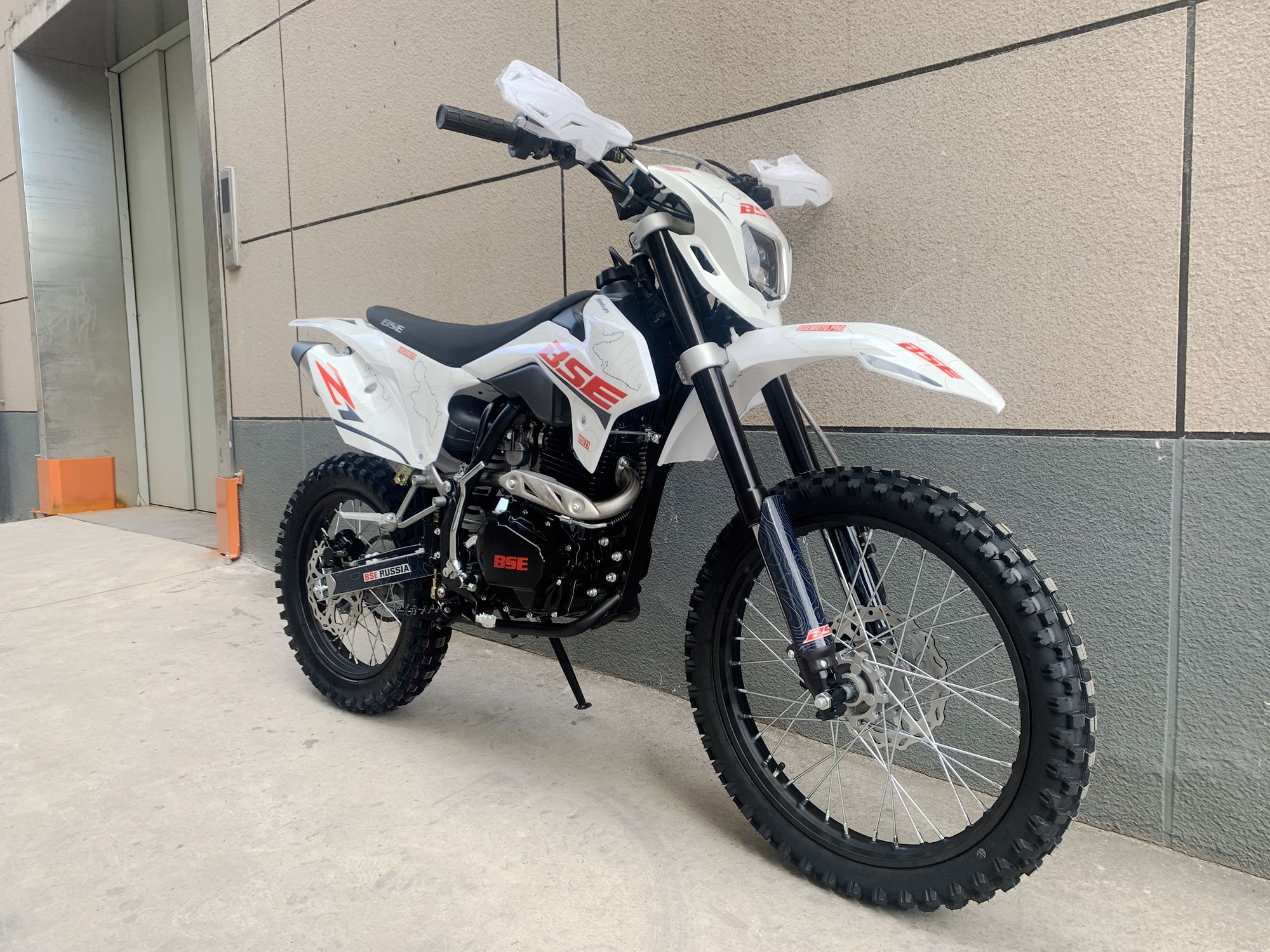 Кроссовый мотоцикл BSE Z1 Atlas White (020) pitbikemarket.ru