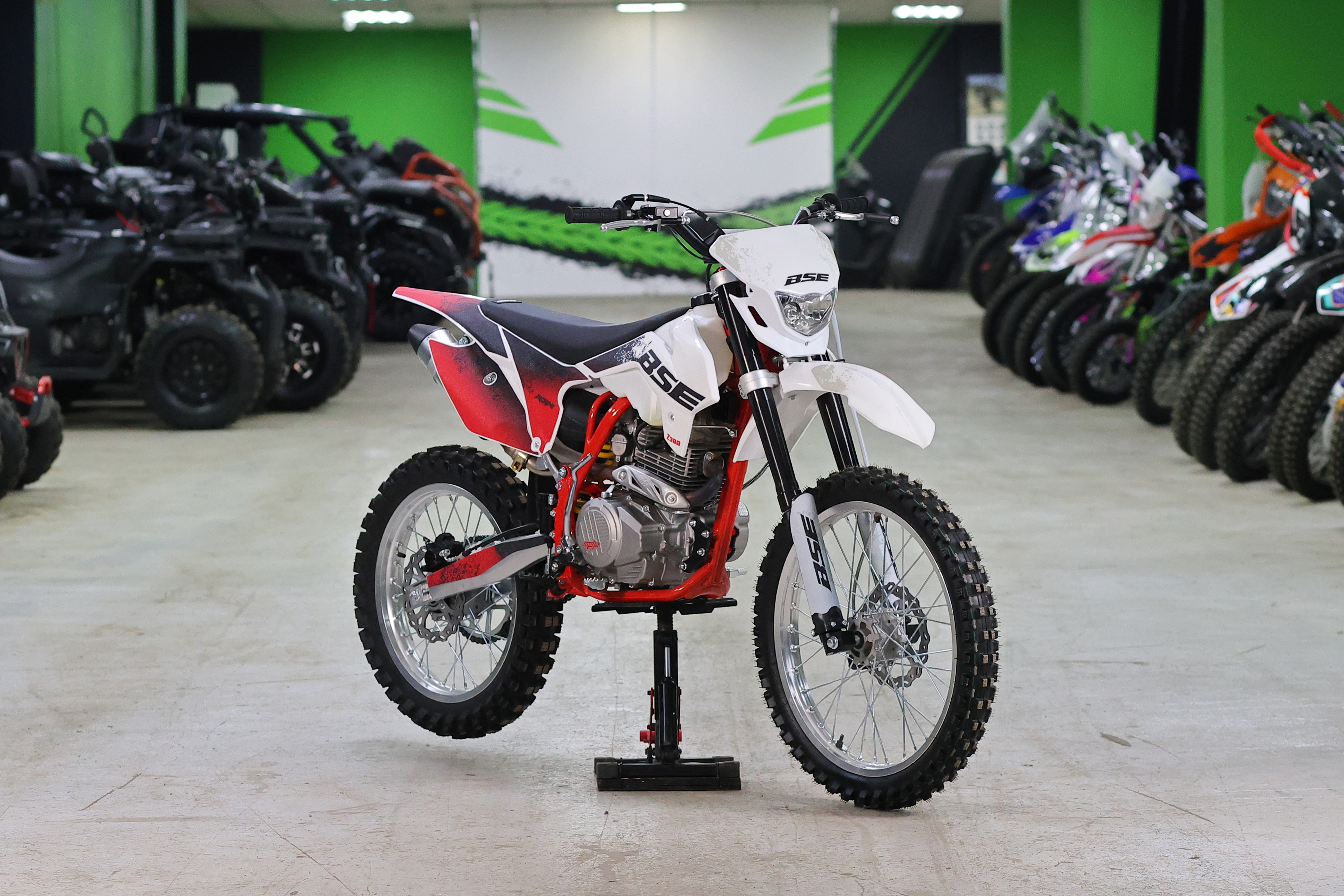 Кроссовый мотоцикл BSE Z3.00 21/18 JumpFury Red/White pitbikemarket.ru