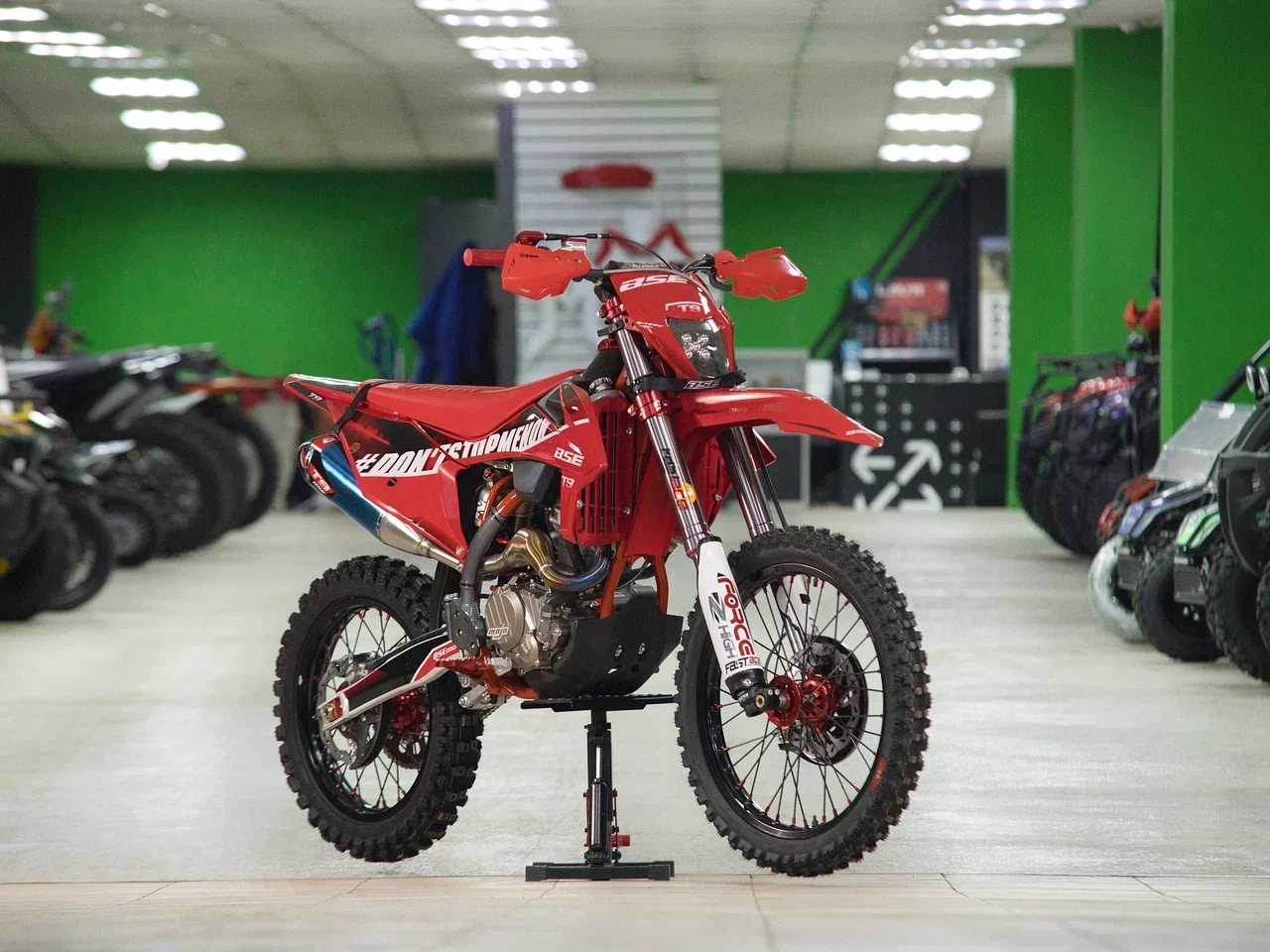 Мотоцикл BSE T9 Red Arrow (TYX300SR) (Без ПТС) pitbikemarket.ru