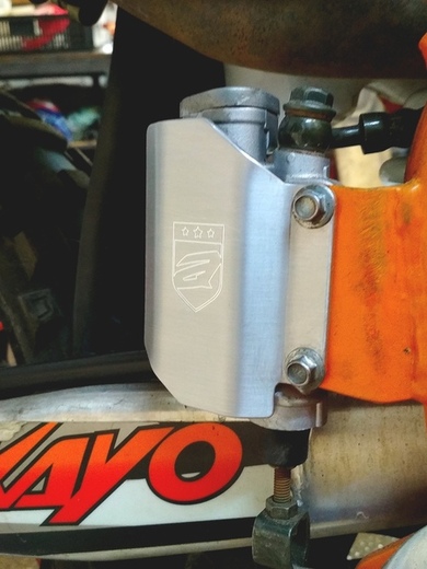 Защита тормозного цилиндра KAYO pitbikemarket.ru