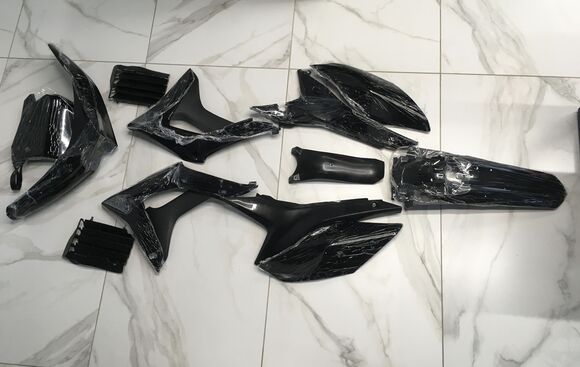 Пластик комплект черный тип CRF BRZ x6a/ BSE m2-m8,RTC/ Motoland pitbikemarket.ru