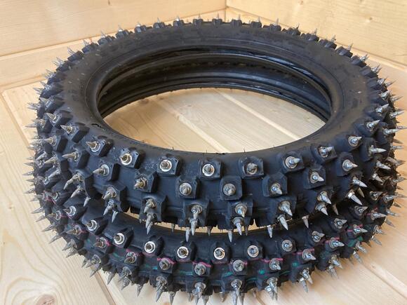 Комплект шипованных покрышек 17x14 pitbikemarket.ru