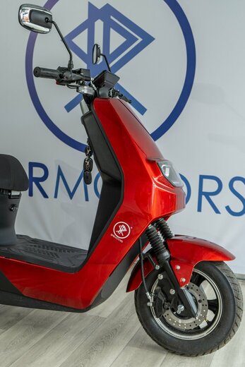 Электроскутер SPRMOTORS Cube-2 E-H1 1000Вт (Красный) pitbikemarket.ru
