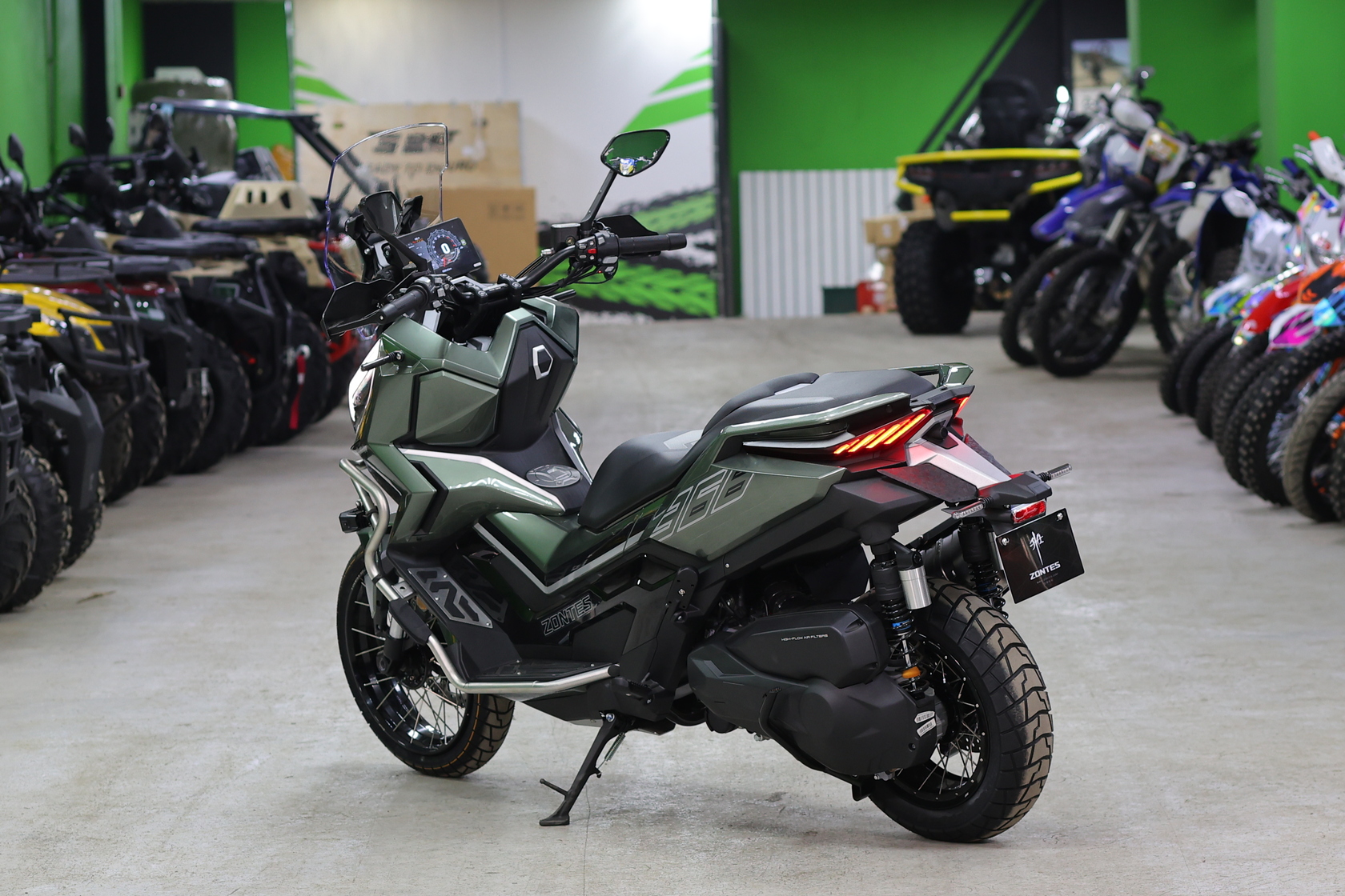 Максискутер ZONTES ZT368-G (ZT1P79MP EFI) 17/14 (2025 г.) ПТС (Зеленый)-2